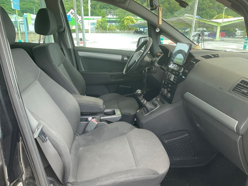 Opel Zafira 1.7 CDTI Family 2013 – снимка 3