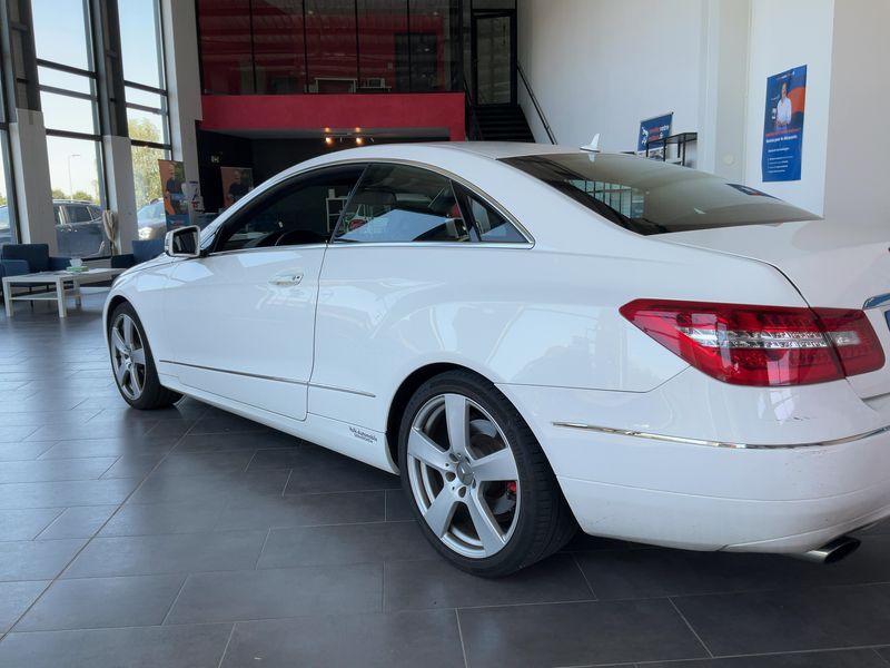 Mercedes-Benz E-Klasse E 220 CDI BlueEfficiency Avantgarde 2013 – снимка 3