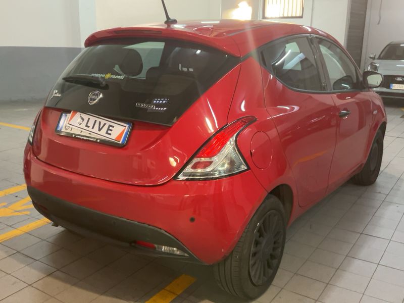 Lancia Ypsilon 1.0 Mild-Hybrid Silver 2021 – снимка 8