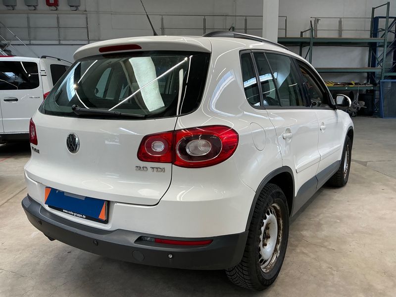 Volkswagen Tiguan 2.0 TDI Track & Field 4Motion 2008 – снимка 2