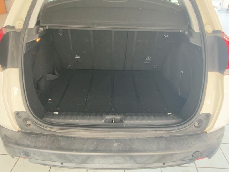 Peugeot 2008 1.6 e-HDi Active 2014 – снимка 15