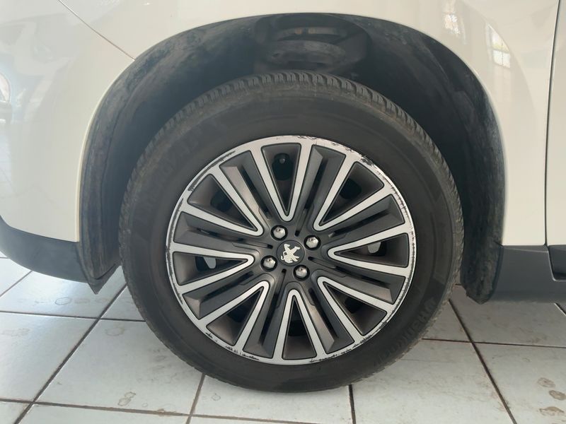 Peugeot 2008 1.6 e-HDi Active 2014 – снимка 3