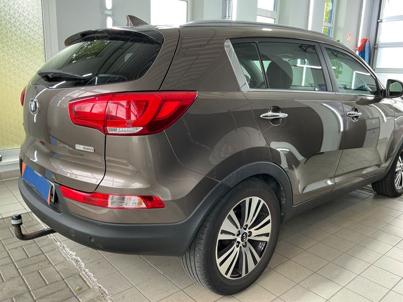 Kia Sportage 1.7 CRDi Spirit 2WD 2014 – снимка 2