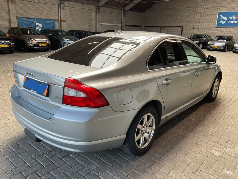 Volvo S80 2.4 D Momentum 2007 – снимка 2