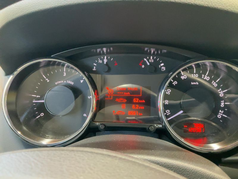Peugeot 3008 1.6 HDi Féline 2012 – снимка 18