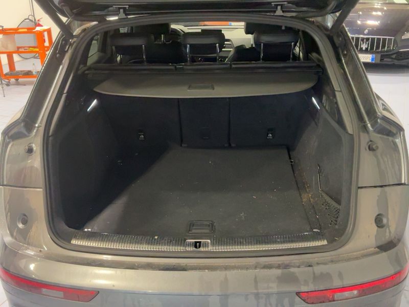 Audi Q5 40 TDI quattro S line 2019 – снимка 15