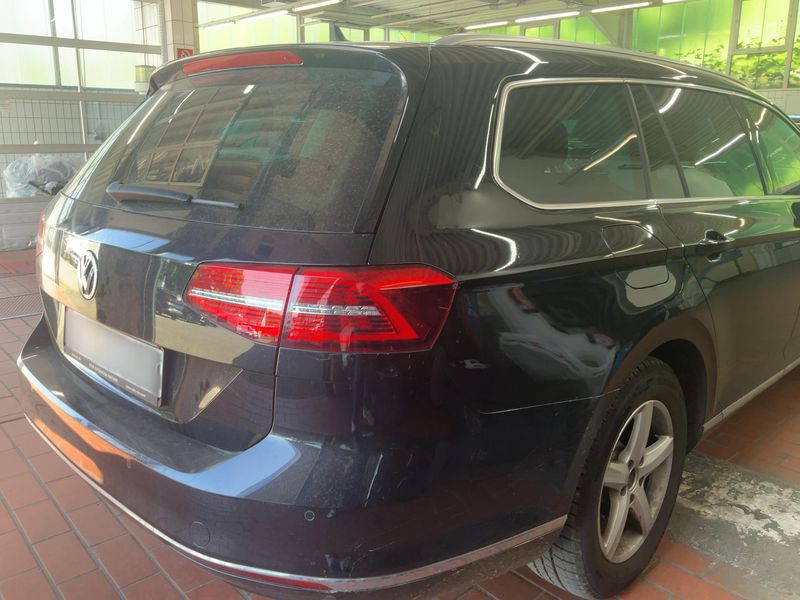 Volkswagen Passat 2.0 TDI Highline BlueMotion Tech 2018 – снимка 8