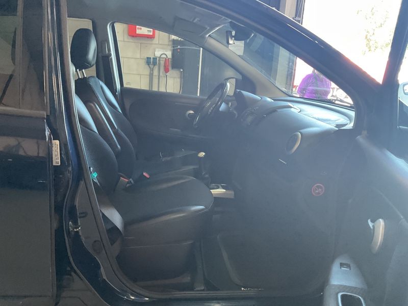 Nissan Note 1.6 Tekna 2013 – снимка 16