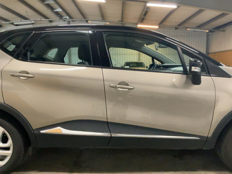 Renault Captur 1.2 TCe Zen 2014 – снимка 10