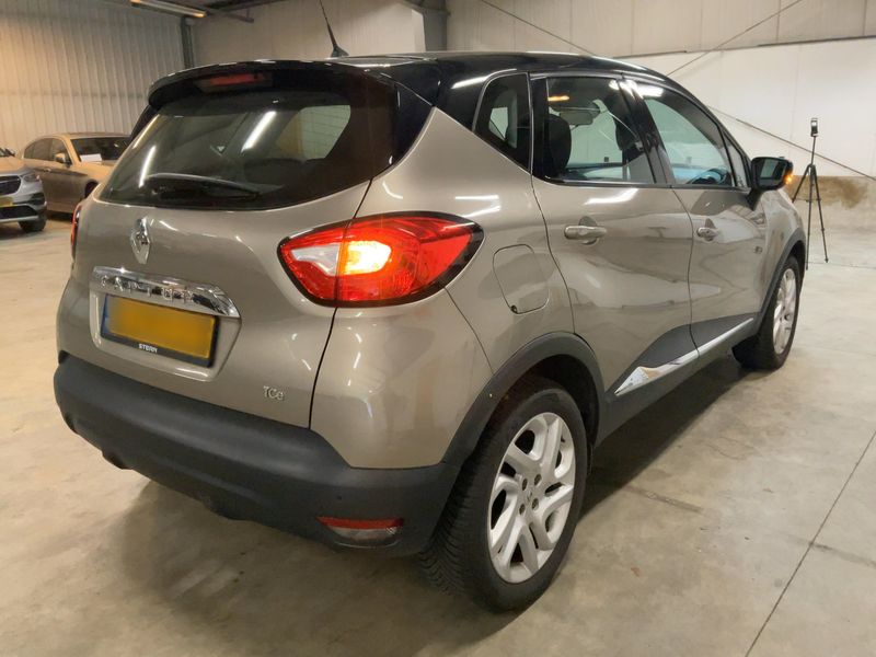 Renault Captur 1.2 TCe Zen 2014 – снимка 8