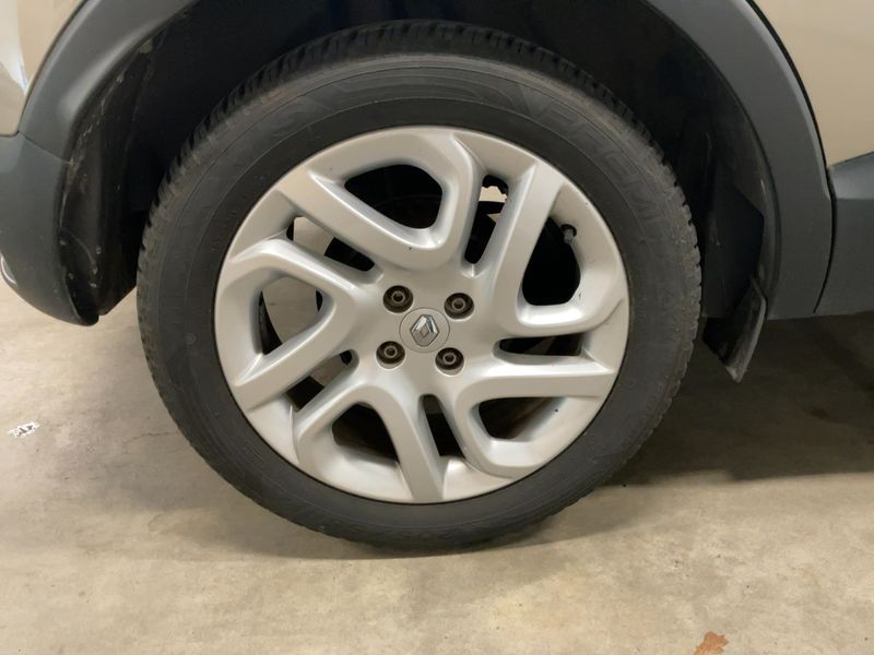 Renault Captur 1.2 TCe Zen 2014 – снимка 9