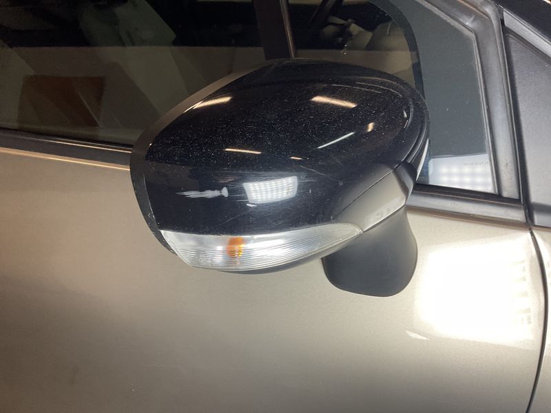 Renault Captur 1.2 TCe Zen 2014 – снимка 23