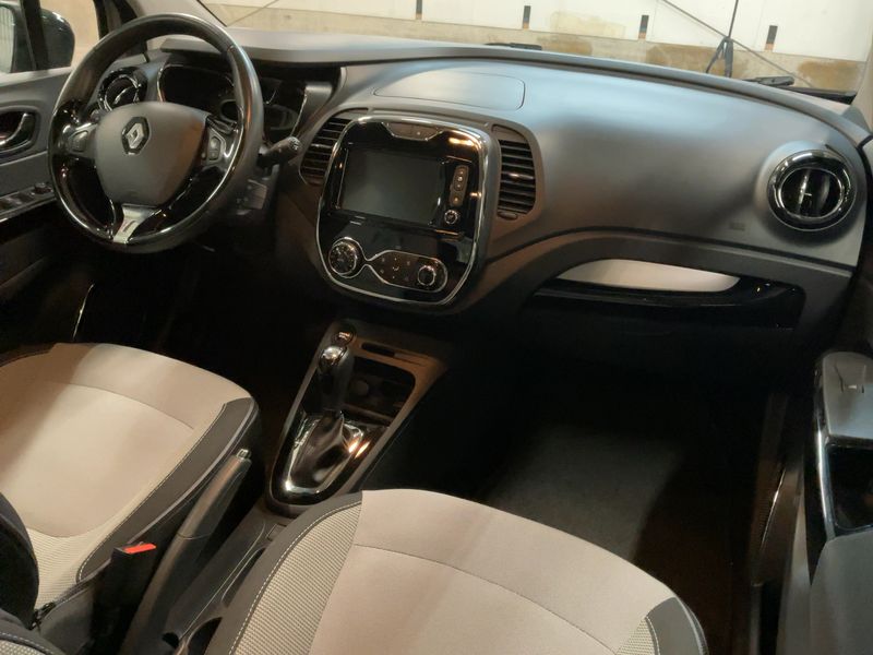 Renault Captur 1.2 TCe Zen 2014 – снимка 17