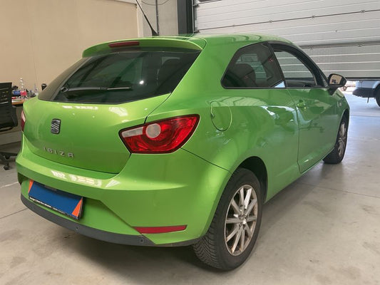 Seat Ibiza 1.6 TDI Stylance / Style 2013 – снимка 2