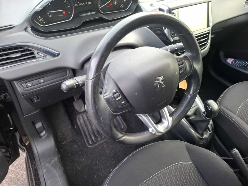 Peugeot 208 1.2 e-VTi Active 2018 – снимка 33