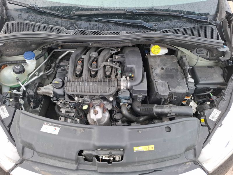 Peugeot 208 1.2 e-VTi Active 2018 – снимка 8