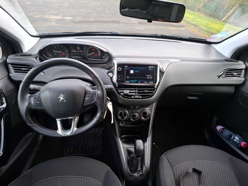 Peugeot 208 1.2 e-VTi Active 2018 – снимка 11