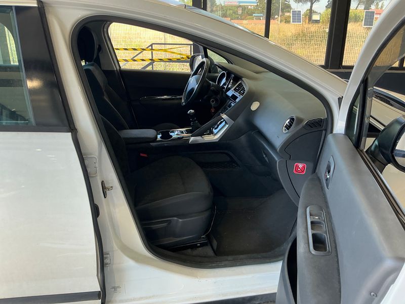 Peugeot 3008 2.0 HDi Active 2013 – снимка 3