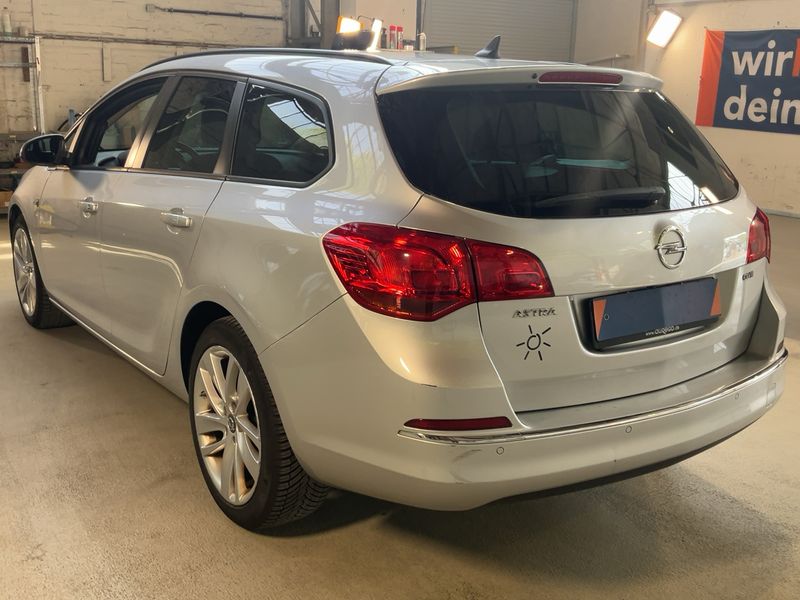 Opel Astra 1.6 CDTI DPF Style 2015 – снимка 3
