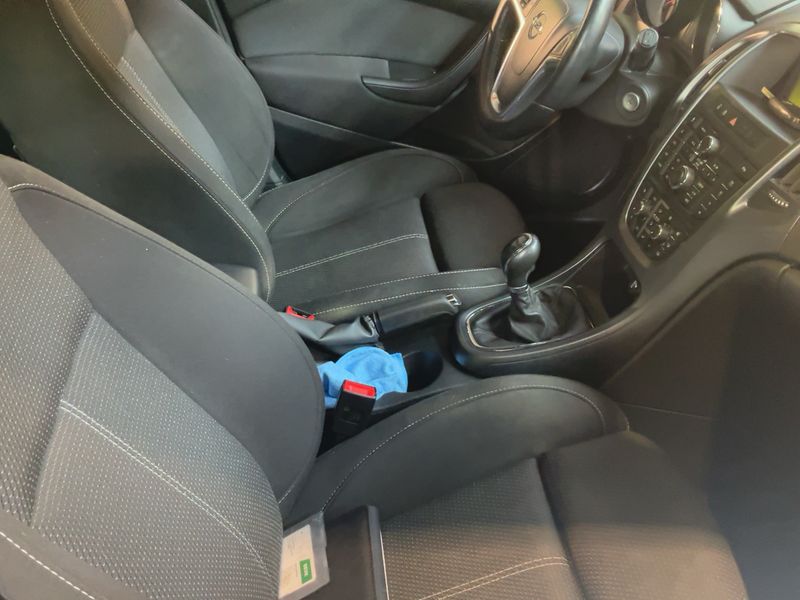 Opel Astra 1.6 CDTI DPF Style 2015 – снимка 11