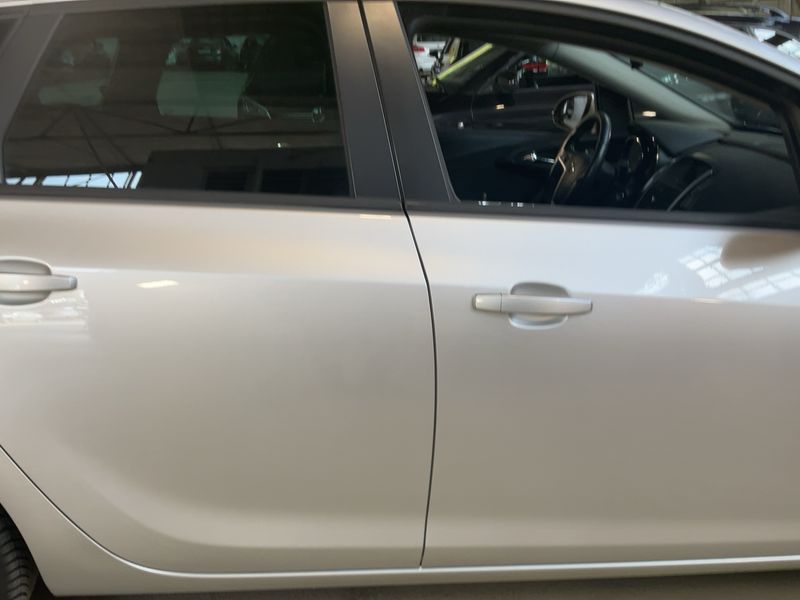Opel Astra 1.6 CDTI DPF Style 2015 – снимка 7