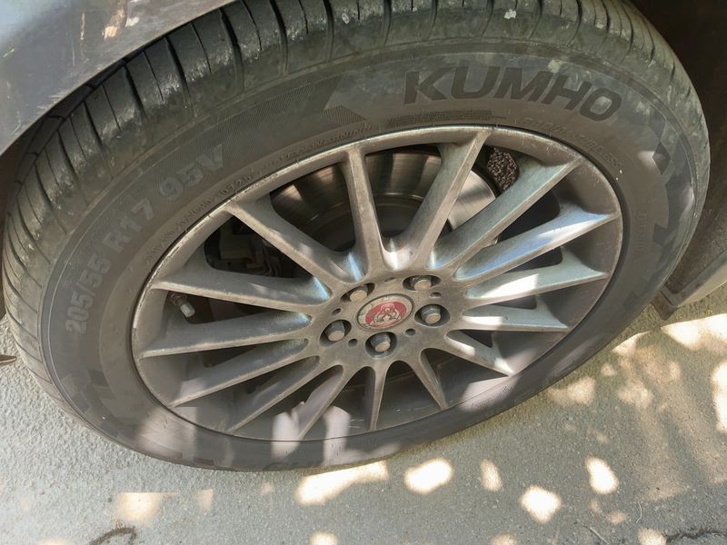 Jaguar XE 20d E-Performance Pure 2015 – снимка 11