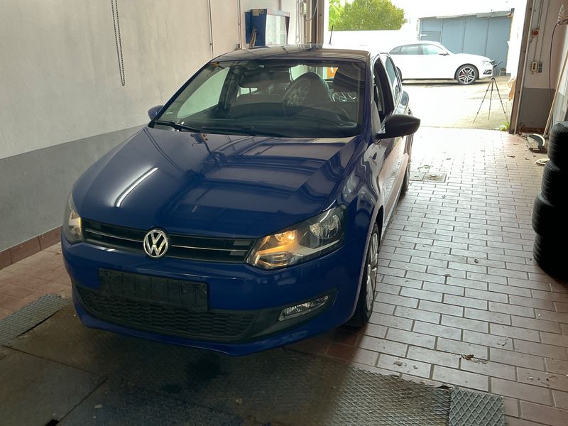 Volkswagen Polo 1.4 FSI Comfortline 2010 – снимка 1