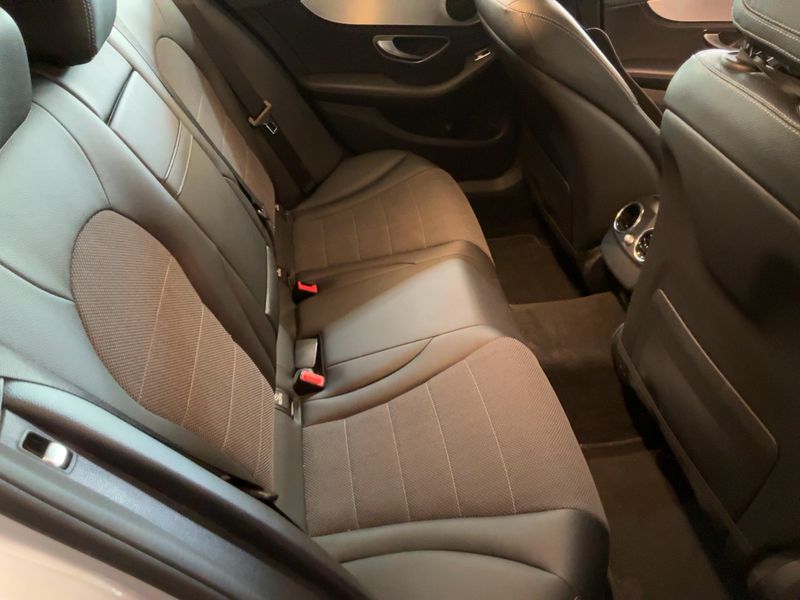 Mercedes-Benz C-Klasse C 180 CGI T 2015 – снимка 19