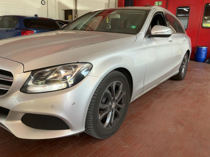 Mercedes-Benz C-Klasse C 180 CGI T 2015 – снимка 2