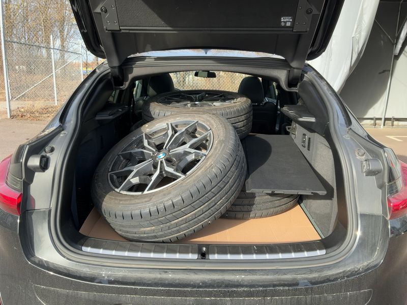 BMW X4 xDrive 20d Mild-Hybrid M Sport 2022 – снимка 16