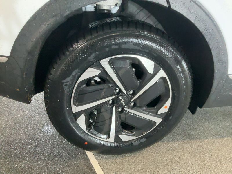 Kia Sportage 1.6 TGDI Mild-Hybrid GT-Line 2025 – снимка 9