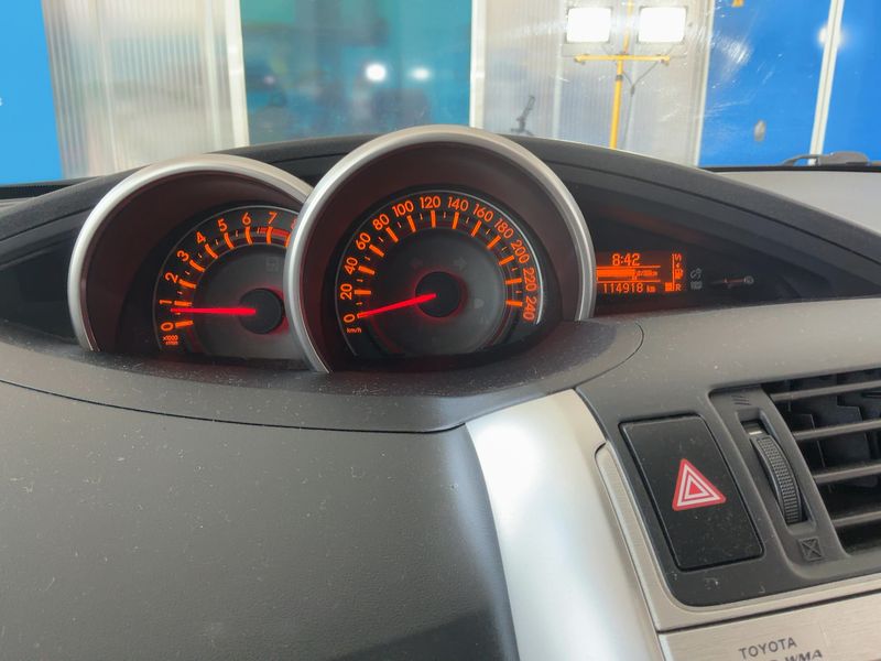 Toyota Verso 1.6 Young 2011 – снимка 19