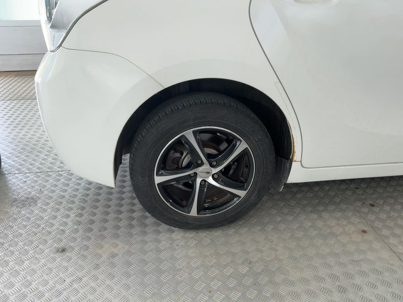 Toyota Verso 1.6 Young 2011 – снимка 9