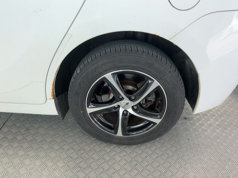 Toyota Verso 1.6 Young 2011 – снимка 5