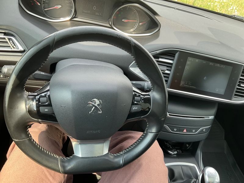 Peugeot 308 2.0 Blue-HDi Allure 2015 – снимка 18