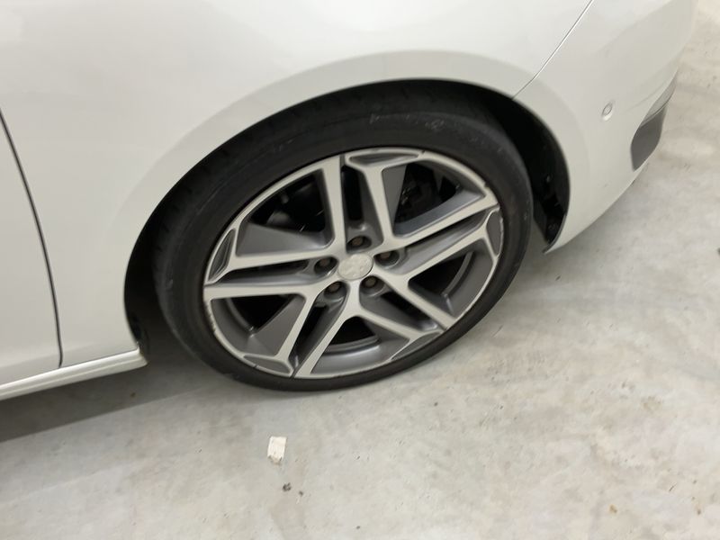 Peugeot 308 2.0 Blue-HDi Allure 2015 – снимка 11