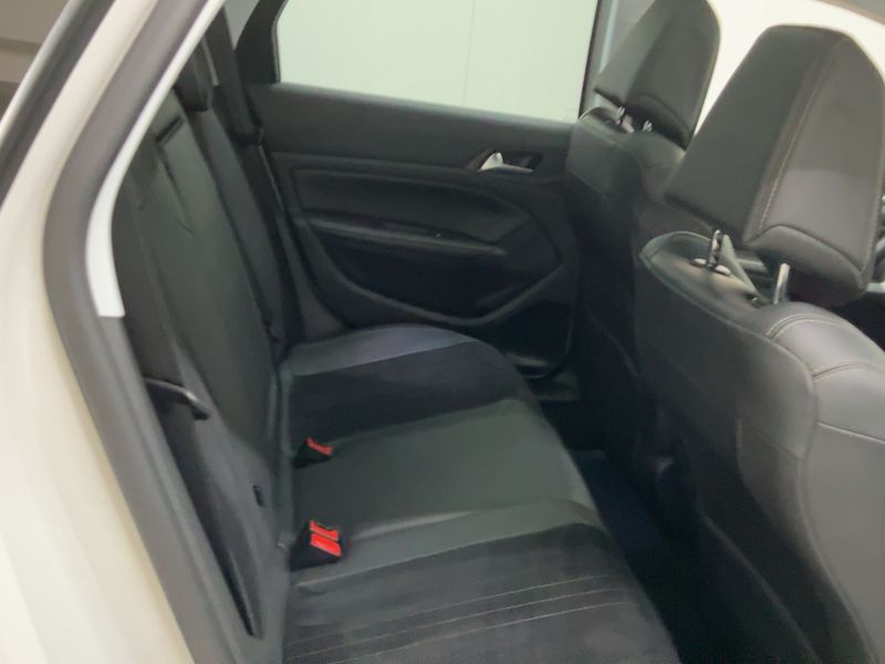 Peugeot 308 2.0 Blue-HDi Allure 2015 – снимка 20
