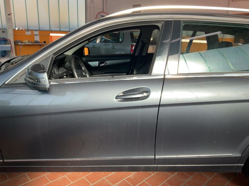 Mercedes-Benz C-Klasse C 200 CDI T Avantgarde 2008 – снимка 4