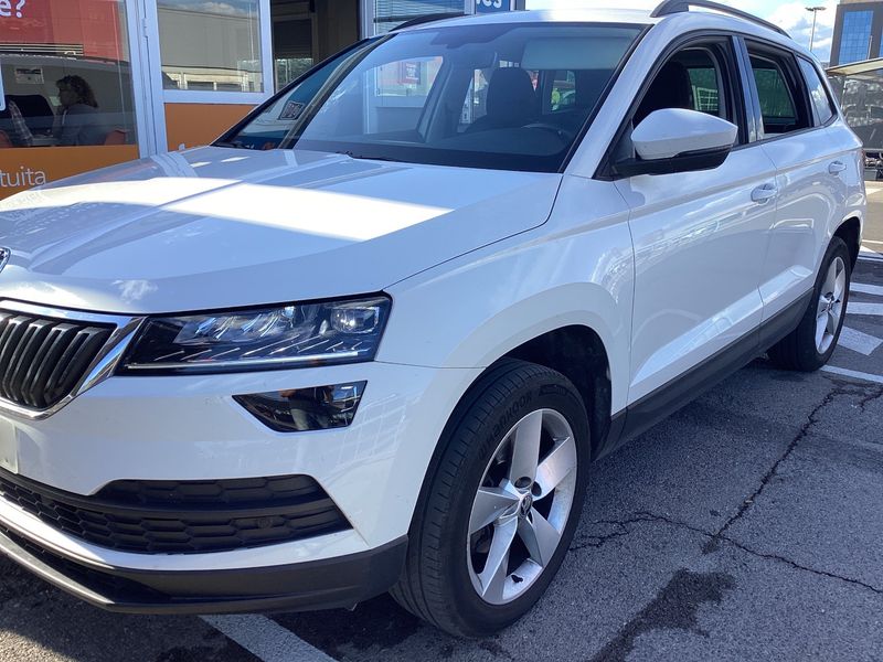 Skoda Karoq 1.5 TSI ACT Ambition 2019 – снимка 2