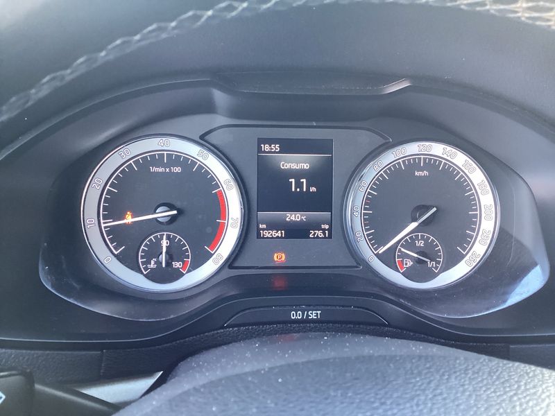 Skoda Karoq 1.5 TSI ACT Ambition 2019 – снимка 18