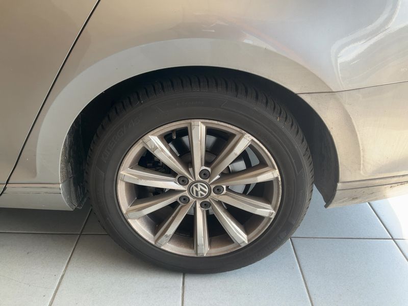 Volkswagen Passat 2.0 TDI Business Line BlueMotion Tech 2015 – снимка 5