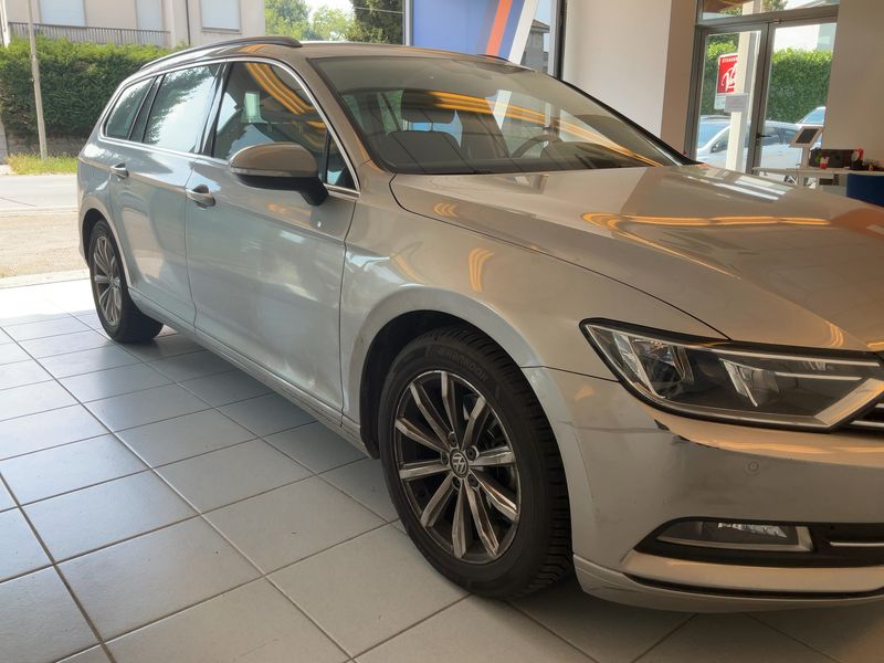 Volkswagen Passat 2.0 TDI Business Line BlueMotion Tech 2015 – снимка 12