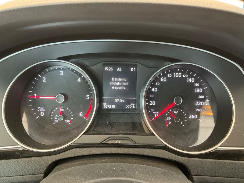 Volkswagen Passat 2.0 TDI Business Line BlueMotion Tech 2015 – снимка 18