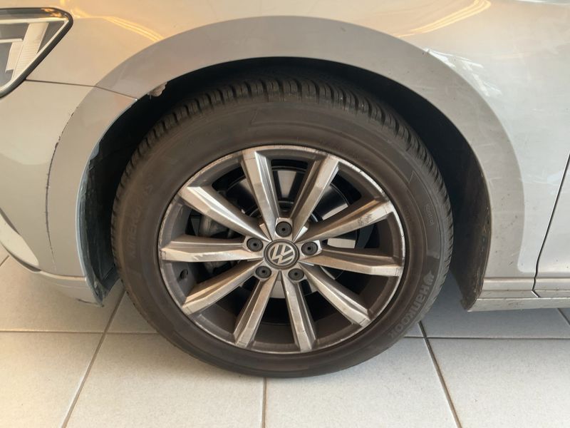 Volkswagen Passat 2.0 TDI Business Line BlueMotion Tech 2015 – снимка 3