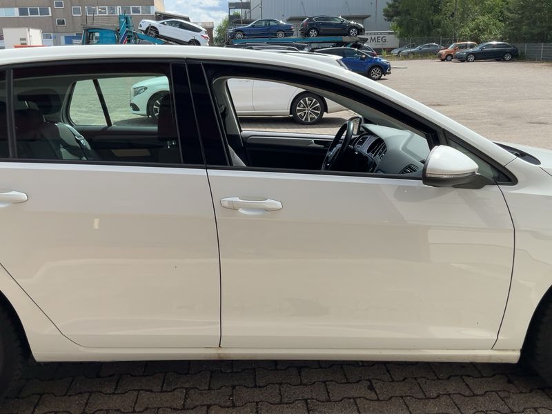 Volkswagen Golf VII 2.0 TDI Comfortline BlueMotion Tech 2014 – снимка 10