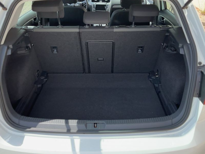 Volkswagen Golf VII 2.0 TDI Comfortline BlueMotion Tech 2014 – снимка 15