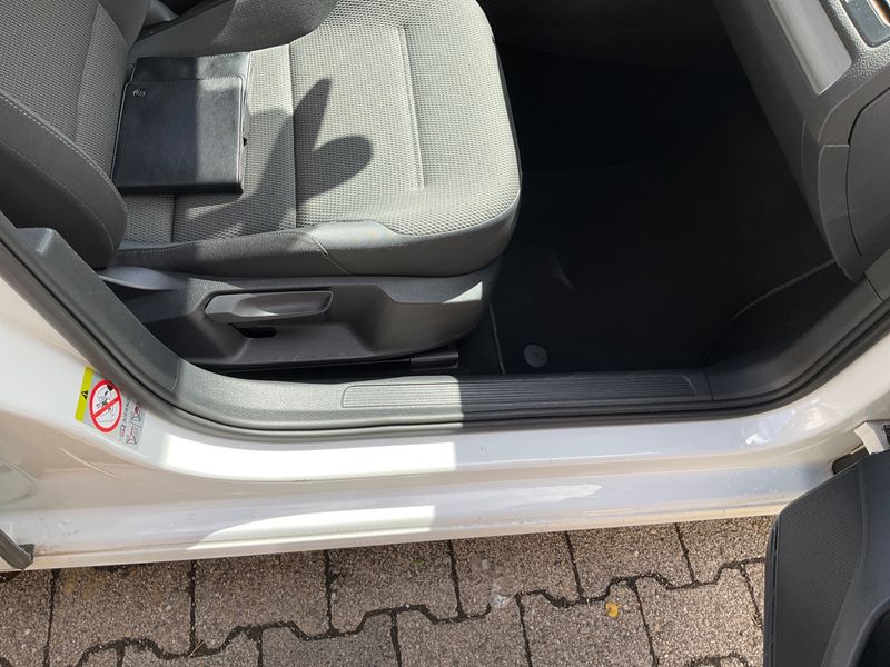 Volkswagen Golf VII 2.0 TDI Comfortline BlueMotion Tech 2014 – снимка 27