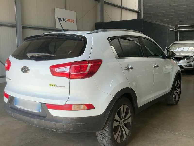 Kia Sportage 1.7 CRDi Premium 2WD 2012 – снимка 8