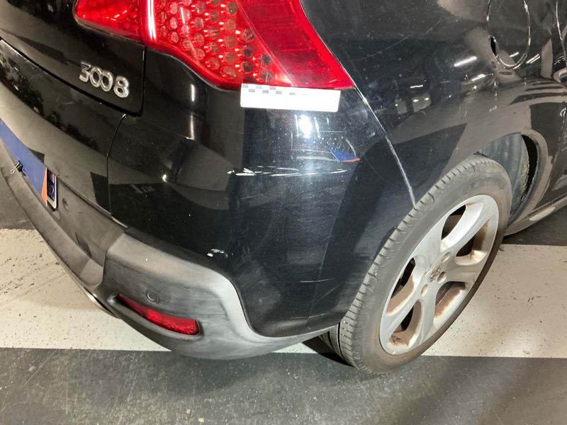 Peugeot 3008 2.0 HDi Féline 2012 – снимка 32