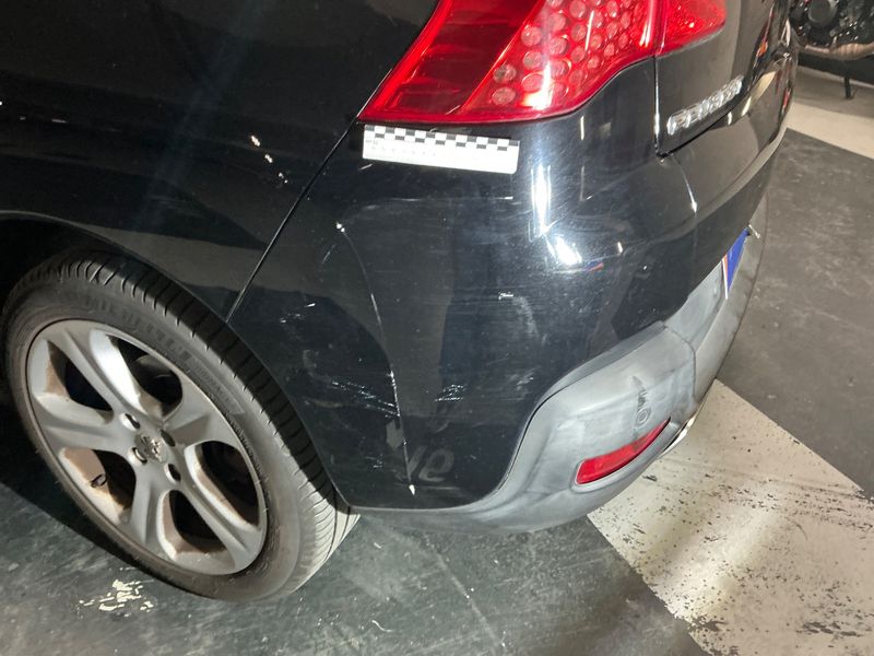 Peugeot 3008 2.0 HDi Féline 2012 – снимка 30
